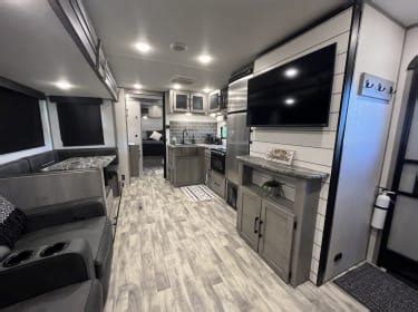 Ashburn RV Rentals: 2566 Top